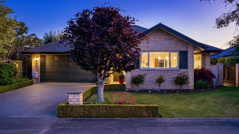 7 Excalibur Place, Burwood, Christchurch - Carousel 2