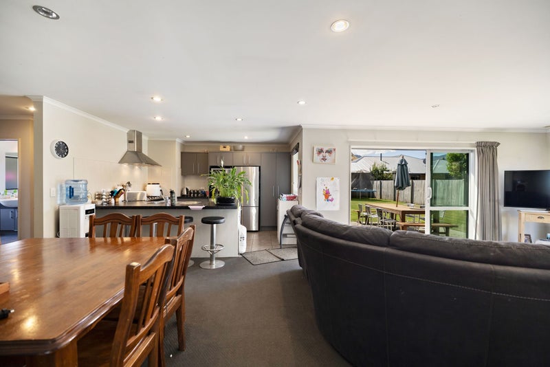 29 Lochnagar Drive, Lake Hayes, Queenstown - Carousel 1