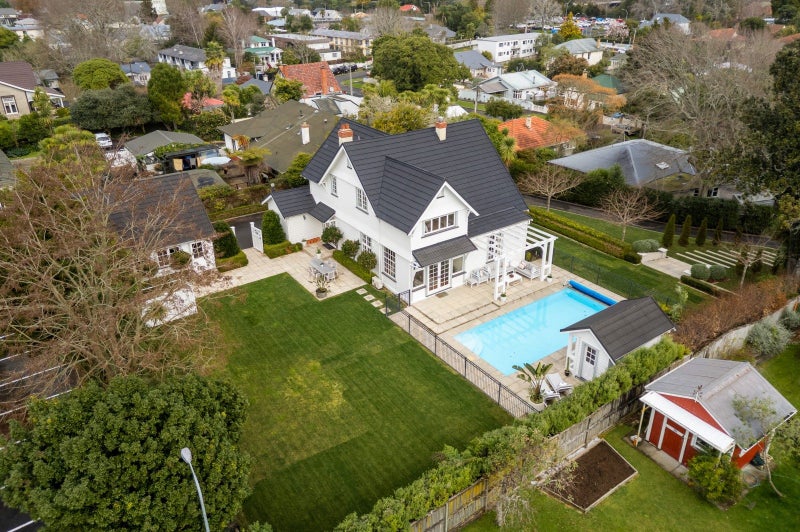 14 George Street, Claudelands, Hamilton - Carousel 1