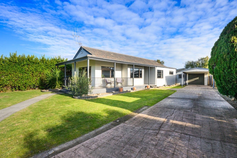 6 Willowstream Grove, Cloverlea, Palmerston North - Carousel 1