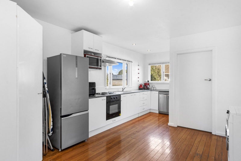 422 Bower Avenue, Parklands, Christchurch - Carousel 2