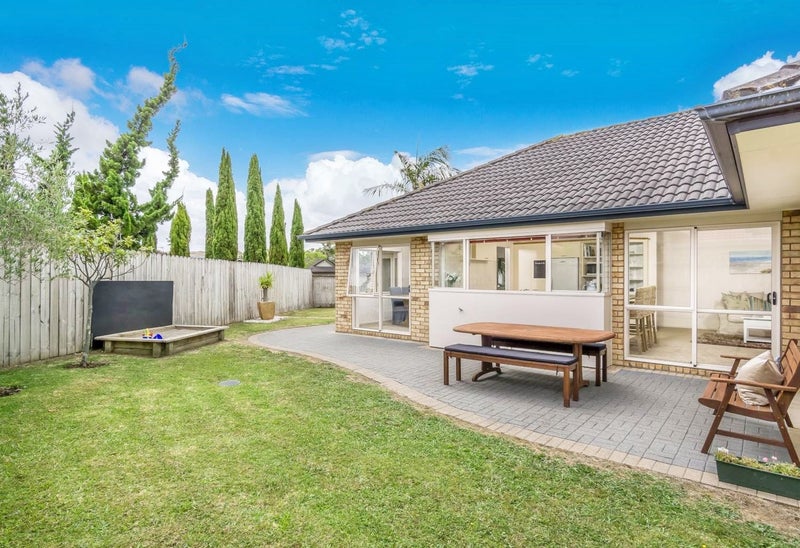 4 Brosna Place, East Tamaki, Auckland - Carousel 2