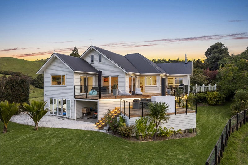 102 Fitzpatrick Road, Manurewa - Carousel 1