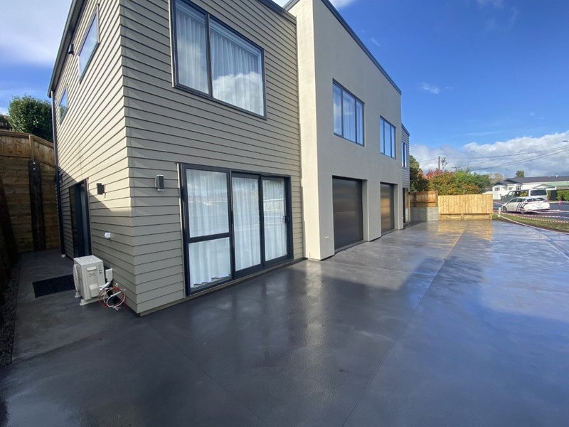 277 Tukapa Street, Hurdon, New Plymouth - Carousel 2