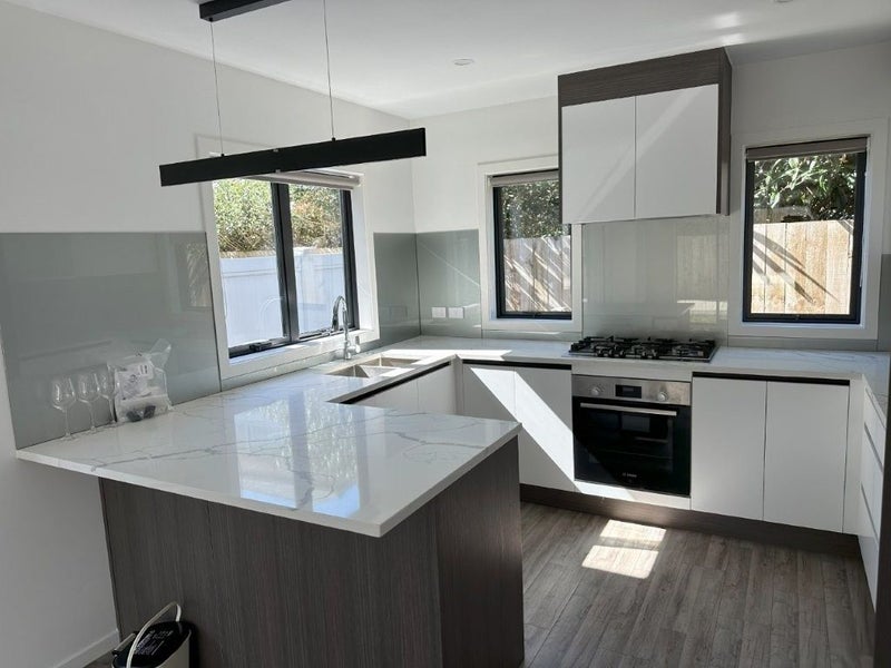 216B Bucklands Beach Road, Bucklands Beach, Auckland - Carousel 1