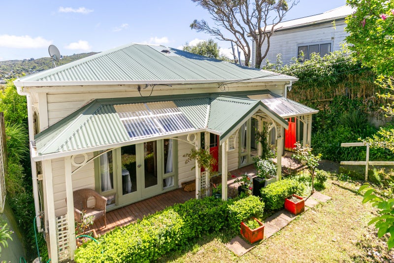 109 Northland Road, Northland, Wellington - Carousel 1