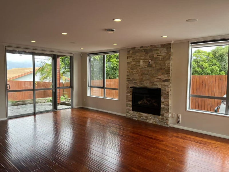 436A East Coast Road, Windsor Park, Auckland - Carousel 1