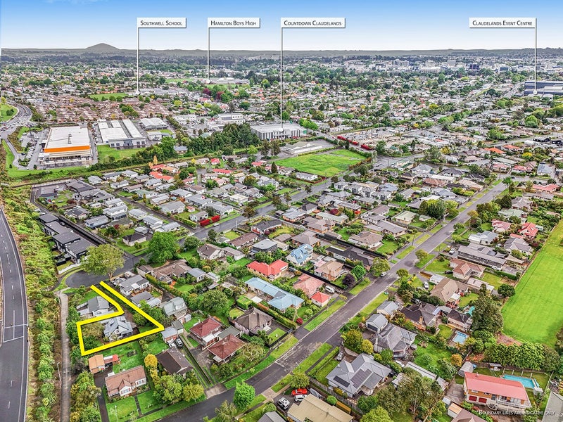 89 East Street, Enderley, Hamilton - Carousel 16