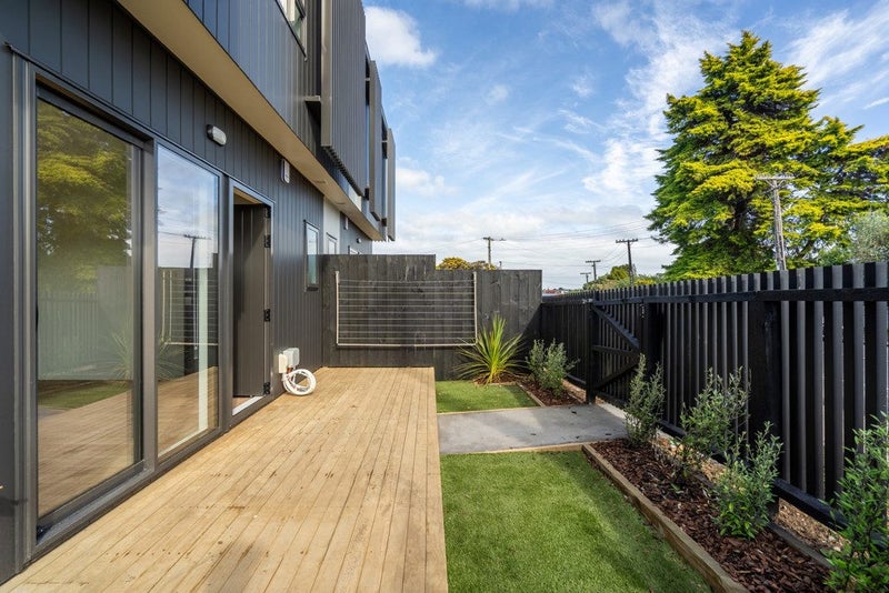 1/75 McAnnalley Street, Manurewa East, Auckland - Carousel 2