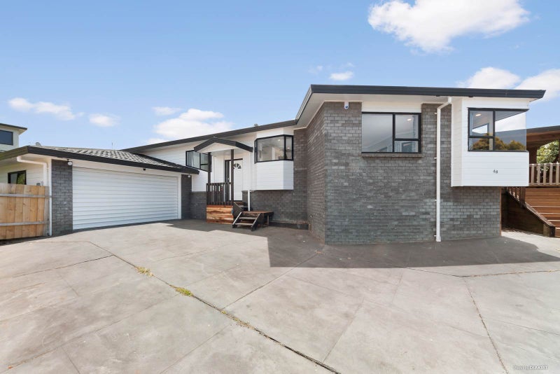 48 Whiting Grove, West Harbour, Auckland - Carousel 1