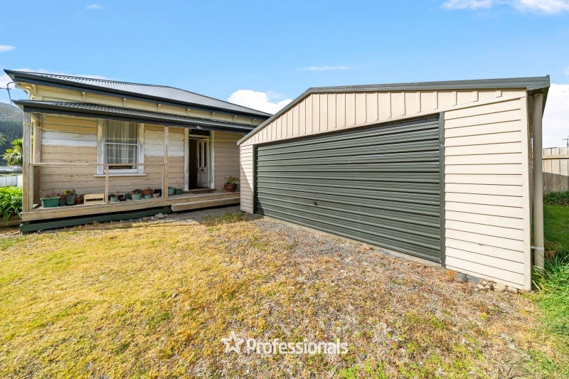 19 Grimsby Grove, Wainuiomata, Lower Hutt - Carousel 21