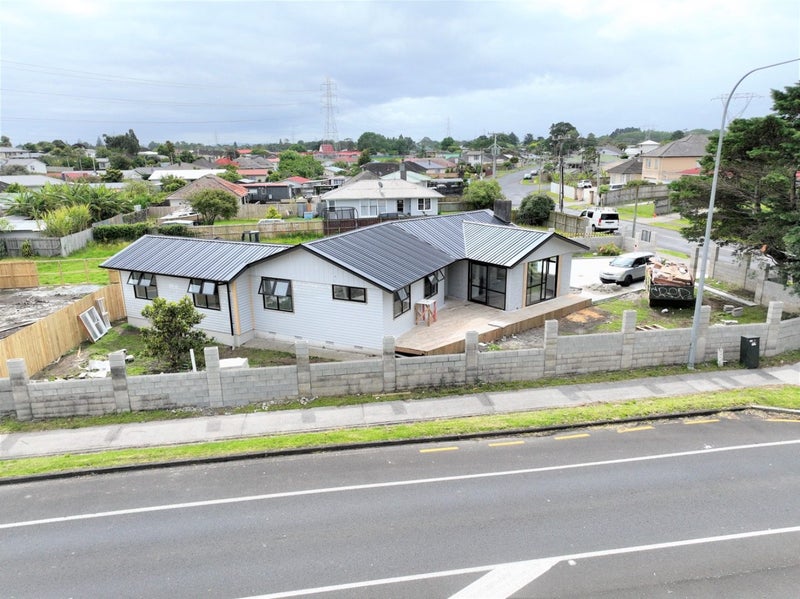 2 Fisher Crescent, Otara, Auckland - Carousel 2