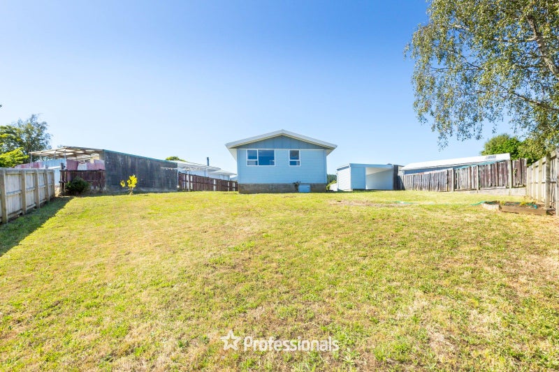 23 Blueberry Grove, Timberlea, Upper Hutt - Carousel 21