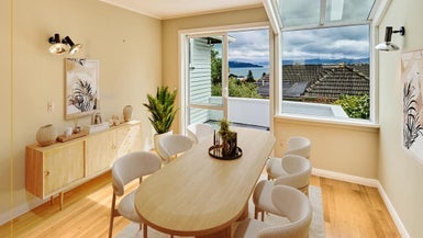 28 Totara Street, Eastbourne, Lower Hutt - Carousel 1