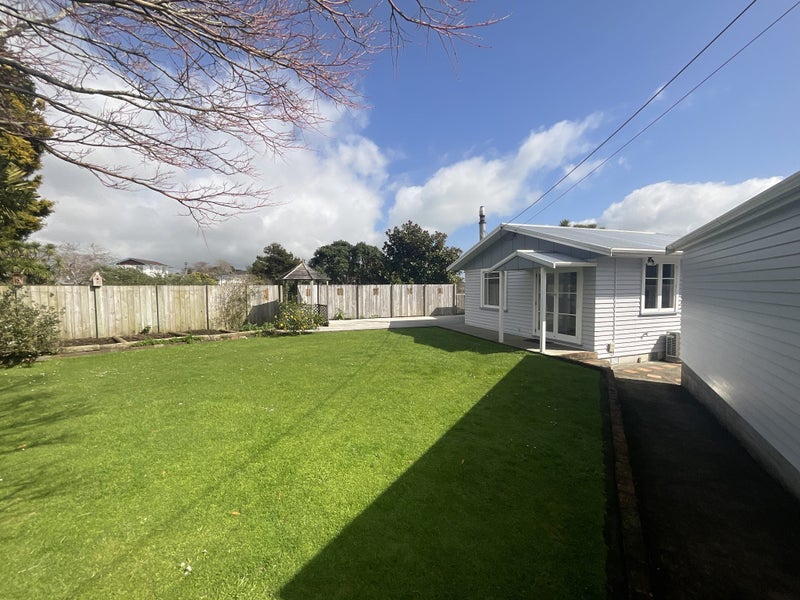 194 Seaview Road, Westown, New Plymouth - Carousel 17