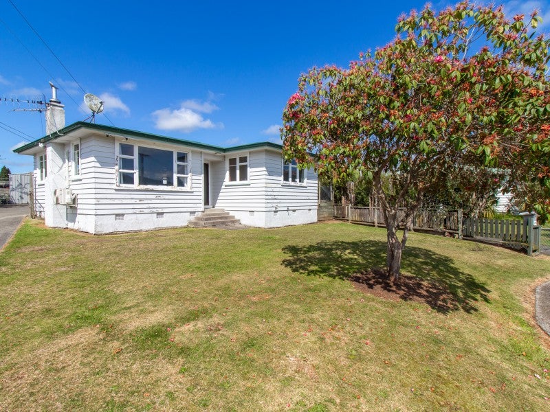10 Toru Street, Hillcrest, Rotorua - Carousel 1