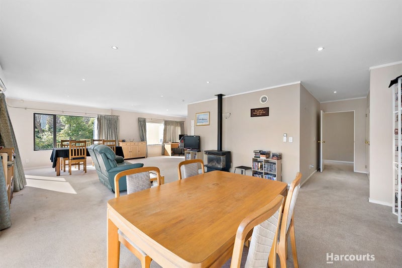 2/14 Duncan Street, Tawa, Wellington - Carousel 2