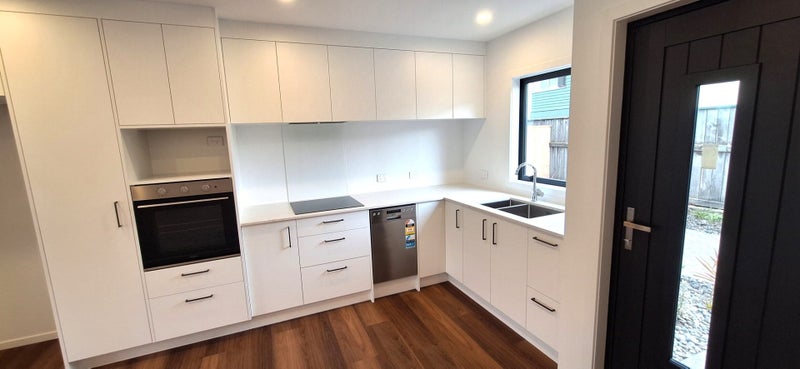 6/104 Martin Street, Wallaceville, Upper Hutt - Carousel 2