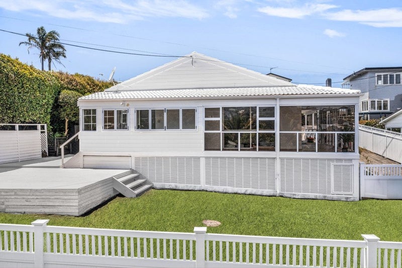 2/23 Heathcote Road, Castor Bay, Auckland - Carousel 22