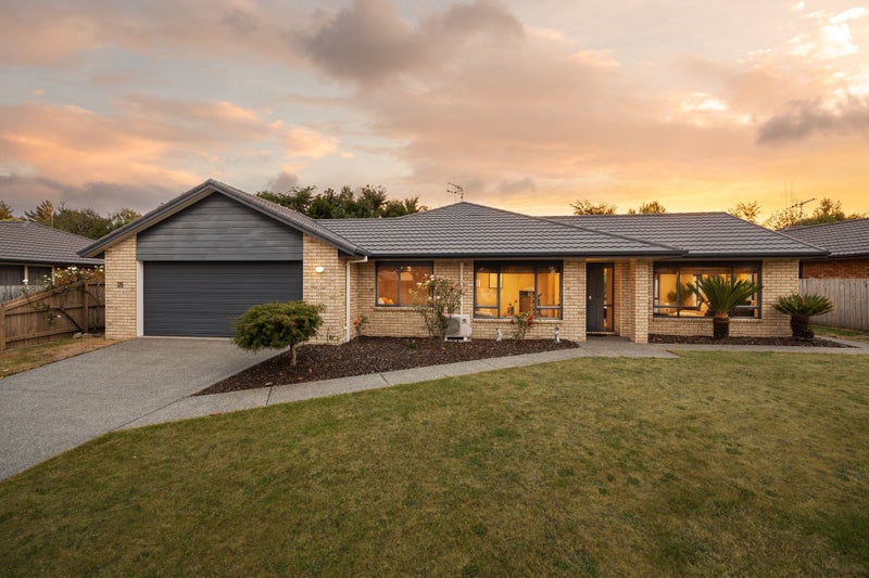 35 Milbrook Place, Chartwell, Hamilton - Carousel 1