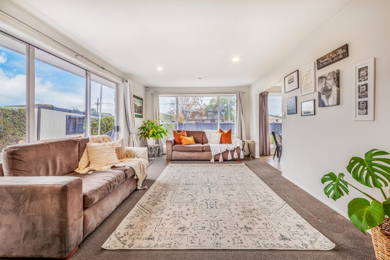 20 Inwoods Road, Parklands, Christchurch - Carousel 23