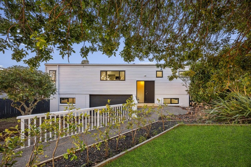 54 Shetland Street, Glen Eden, Auckland - Carousel 1