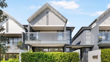 9D Botanical Drive, Silverdale, Auckland  - Carousel 1