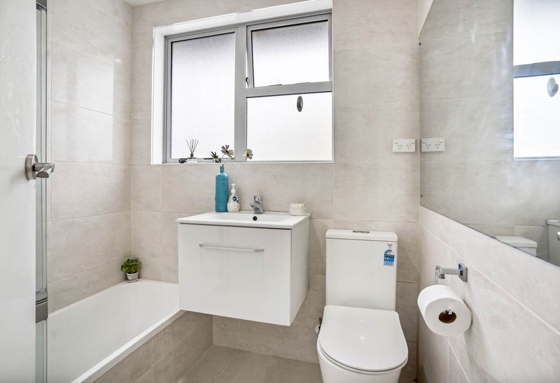 4 Youth Street, Mount Roskill, Auckland - Carousel 1