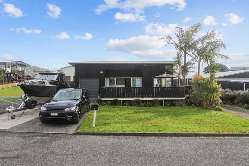 9 Keven Road, Pukekohe - Carousel 2