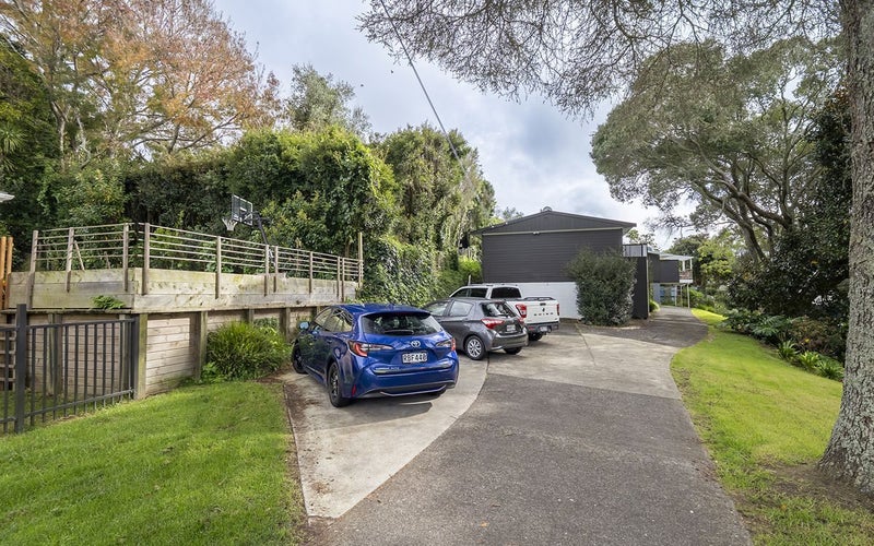 3/5 Larchwood Avenue, Westmere, Auckland - Carousel 2