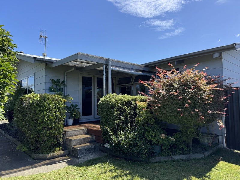 38 Spriggs Crescent, Greenmeadows, Napier - Carousel 1