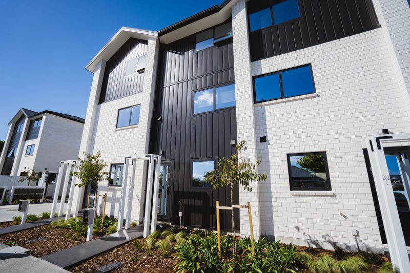 7/200 Carrington Road, Mount Albert, Auckland - Carousel 2