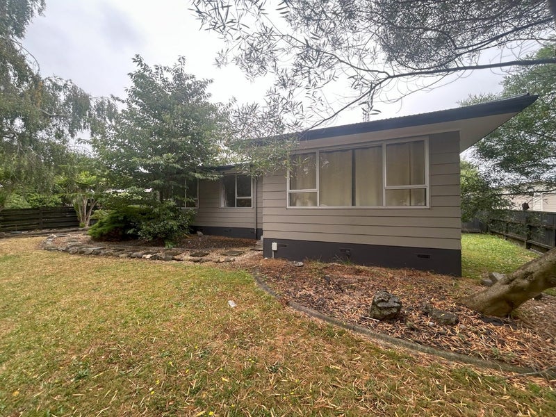 50 Oakfield Crescent, Pukete, Hamilton - Carousel 1