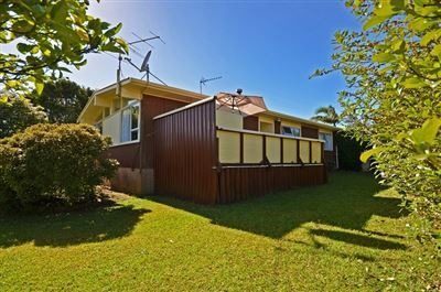 7 Pipitea Place, Massey, Auckland - Carousel 12