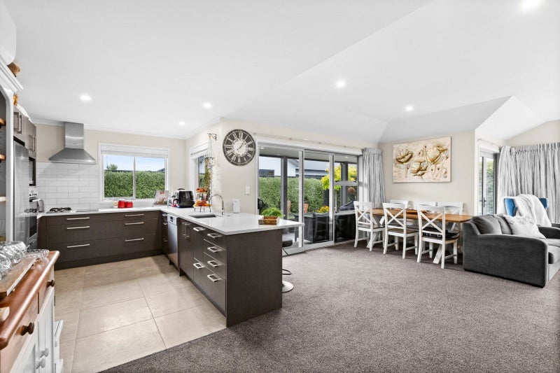 5 Arbuckle Road, Frimley, Hastings - Carousel 1