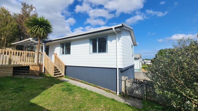 2/35 Station Road, Kamo, Whangarei - Carousel 1