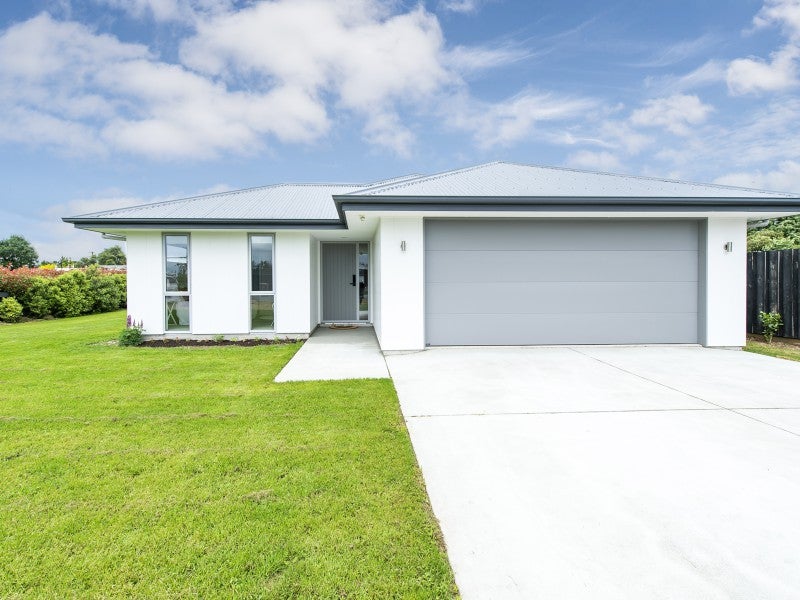 16 Hobbs Street, Hororata, Hororata - Carousel 1