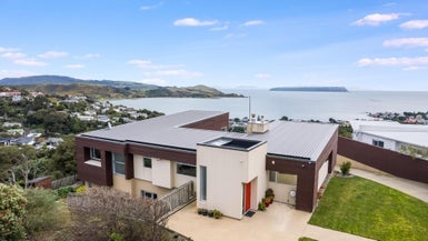 9 Lily Close, Camborne, Porirua - Carousel 1