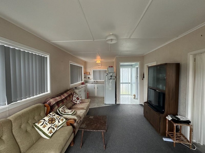 66 Sixth Avenue, Urenui, Urenui - Carousel 2