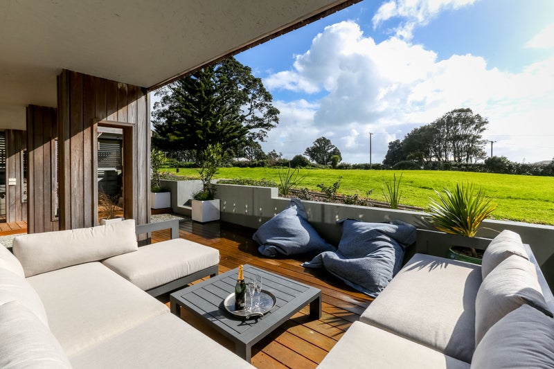 5/6 Belt Road, Moturoa, New Plymouth - Carousel 1