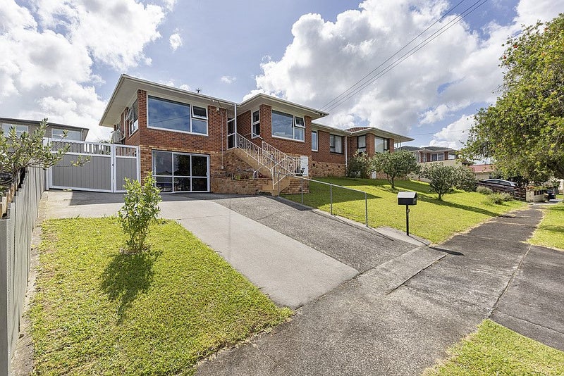 12A Mersey Place, New Windsor, Auckland - Carousel 1