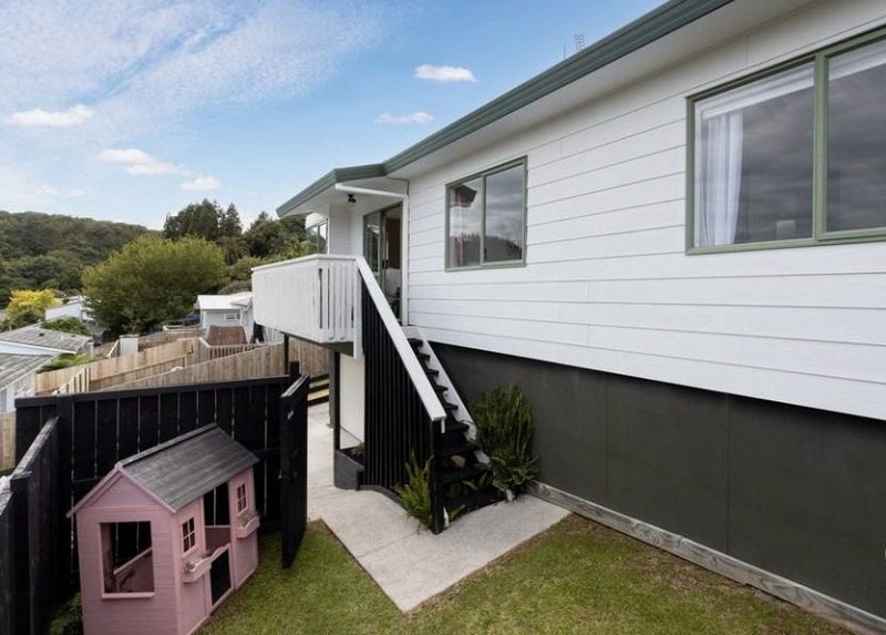21B Dingadee Street, Welcome Bay, Tauranga - Carousel 13
