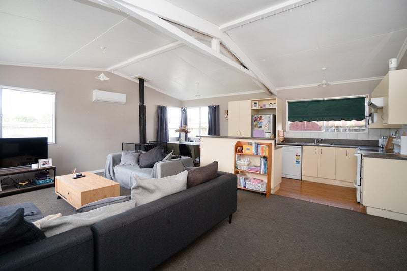 59 Sutherland Crescent, Westbrook, Palmerston North - Carousel 2