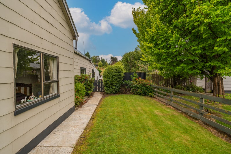 9 Harrington Street, Lawrence - Carousel 19