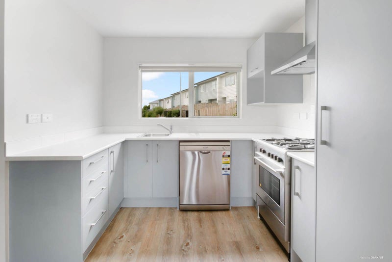 11 Apple Orchard Way, Sunnyvale, Auckland - Carousel 2