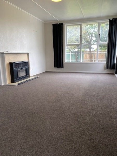 1103 Jellicoe Street, Mayfair, Hastings - Carousel 2