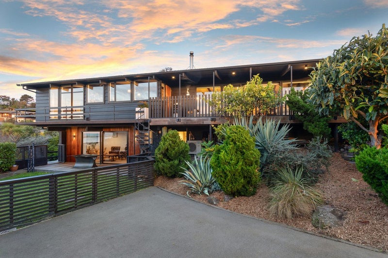 65 Cannon Hill Crescent, Mount Pleasant, Christchurch - Carousel 2