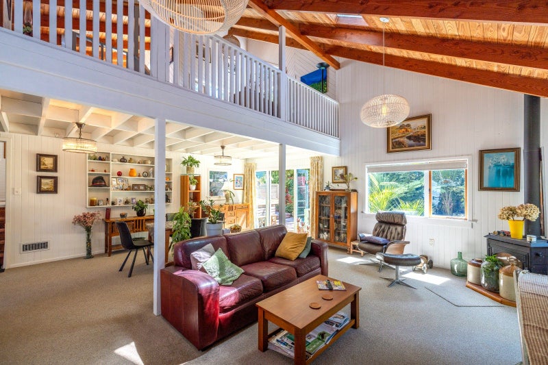 50A Bay Road, Ostend, Waiheke Island - Carousel 2