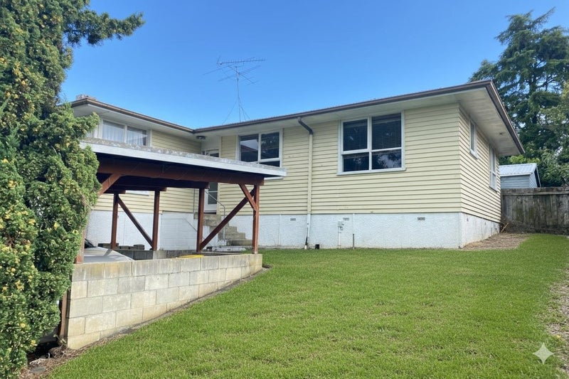 31 Ennis Avenue, Pakuranga Heights, Auckland - Carousel 2