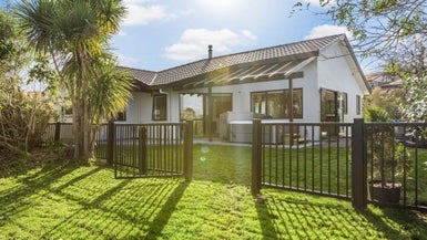 56 Donald Street, Stanmore Bay, Whangaparaoa - Carousel 1